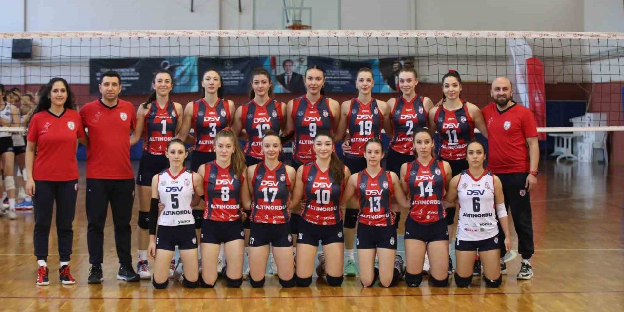 Altınordu Voleybol, play-off çeyrek finallerinde