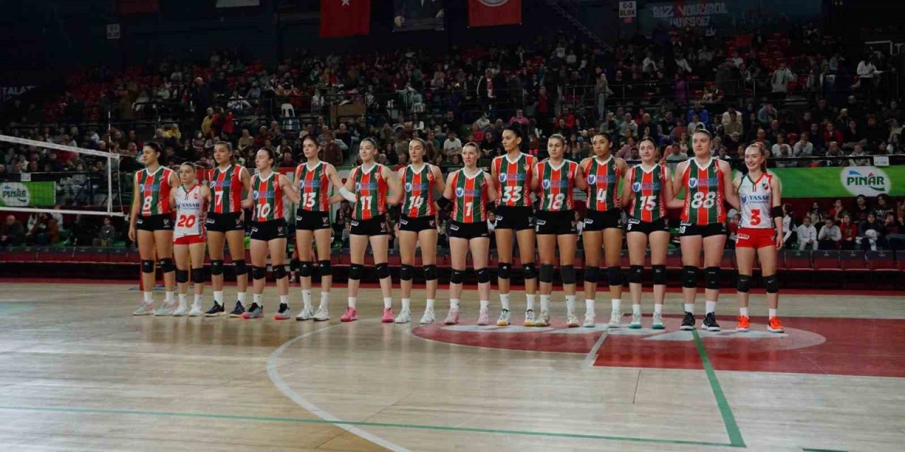 Karşıyaka - Göztepe derbisinin biletleri satışa çıktı