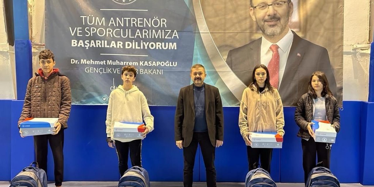 Geleceğin sporcularına anlamlı hediye