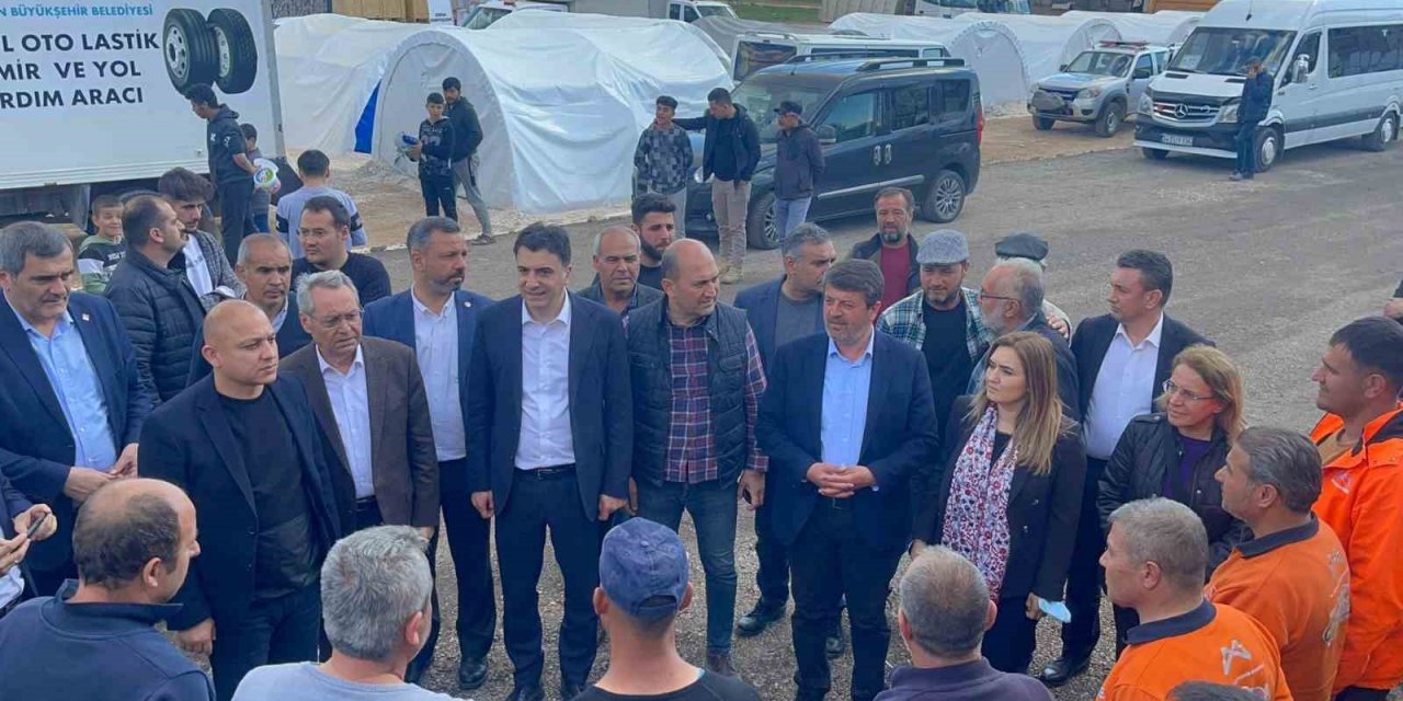 CHP milletvekilleri deprem bölgesinde incelemelerde bulundu