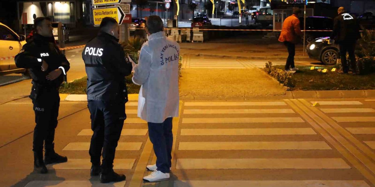 Darıca’da silahlı bıçaklı kavga: 3 yaralı