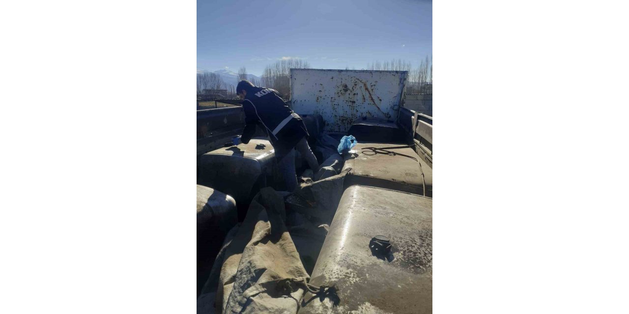 Iğdır’da 6 ton gümrük kaçağı akaryakıt ele geçirildi