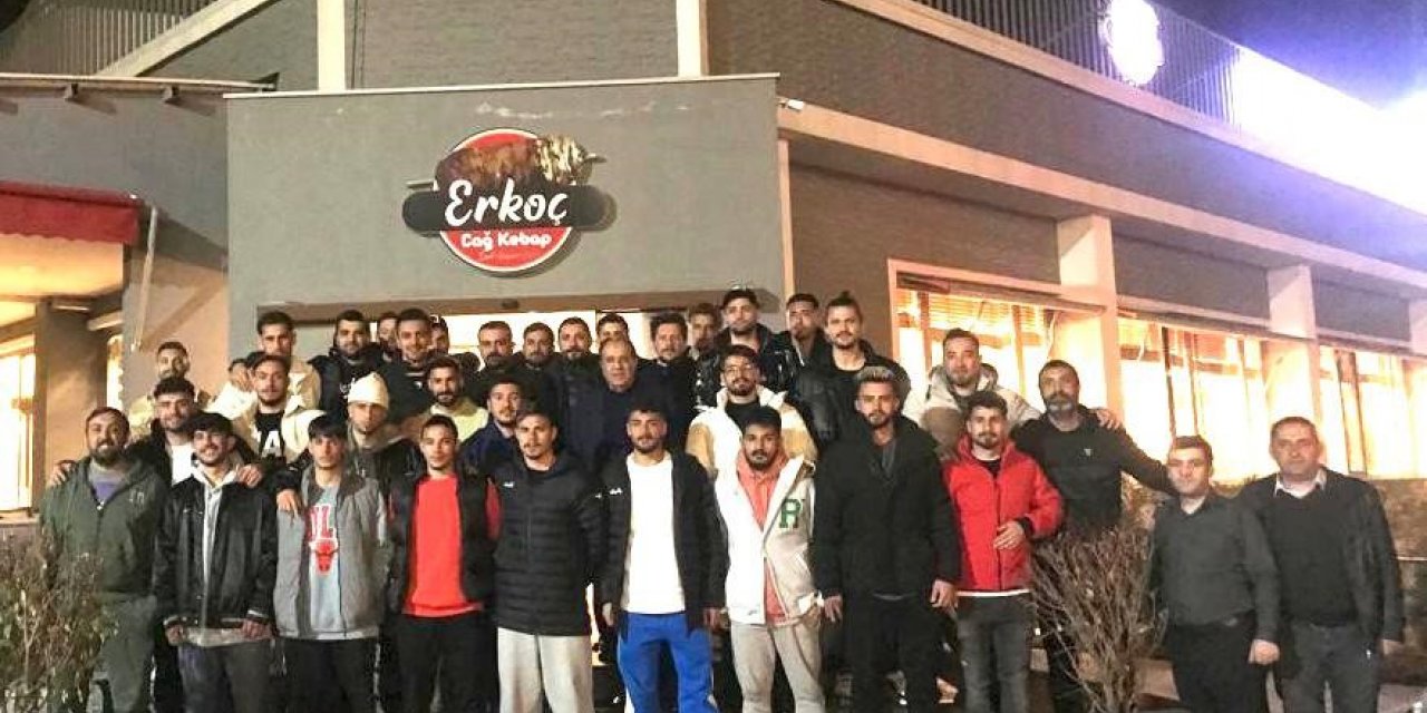 VATSO Başkanı Kandaşoğlu’ndan Vanspor’a moral yemeği
