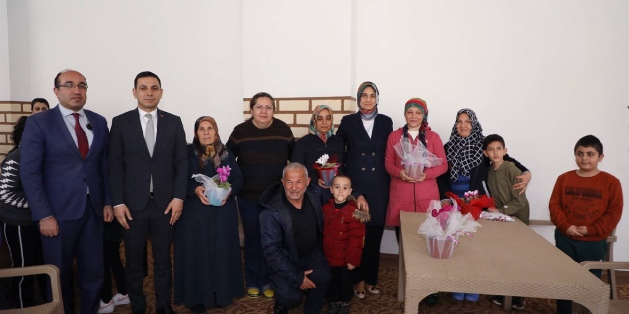 Vali Yiğitbaşı, “Depremzede vatandaşlarımız için tüm imkanlarımızı seferber ettik”