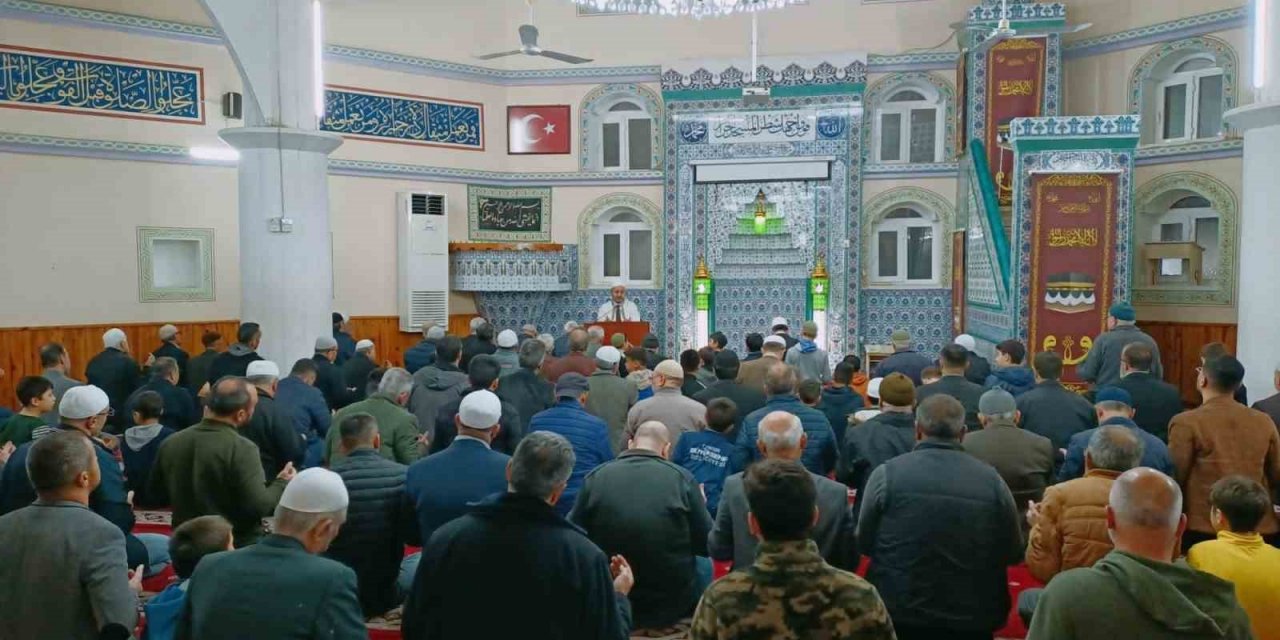 Nazilli’de, Kahramanmaraş depremlerinde hayatını kaybedenler için dua edildi