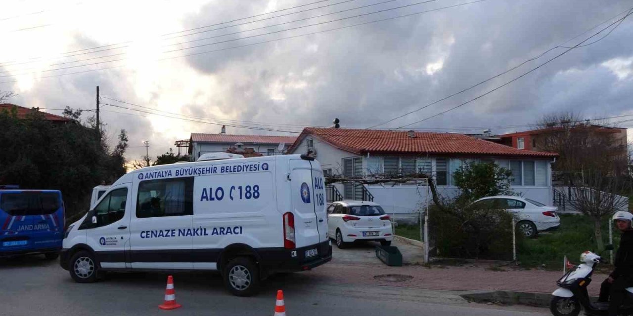 Polonyalı gelin evinde ölü bulundu