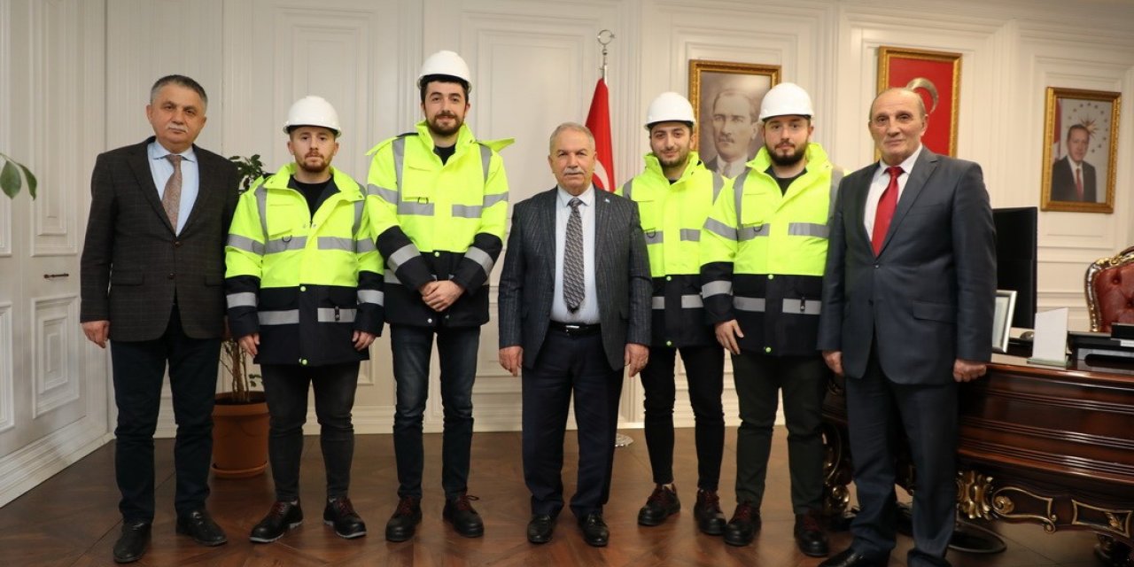 İlkadım hasar tespit çalışmaları için teknik ekibi deprem bölgesine gönderdi
