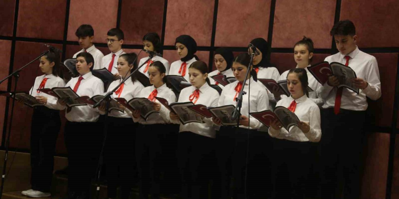 Kastamonu’da İstiklal Marşı’nın kabulünün yıldönümünde Mehmet Akif Ersoy anıldı