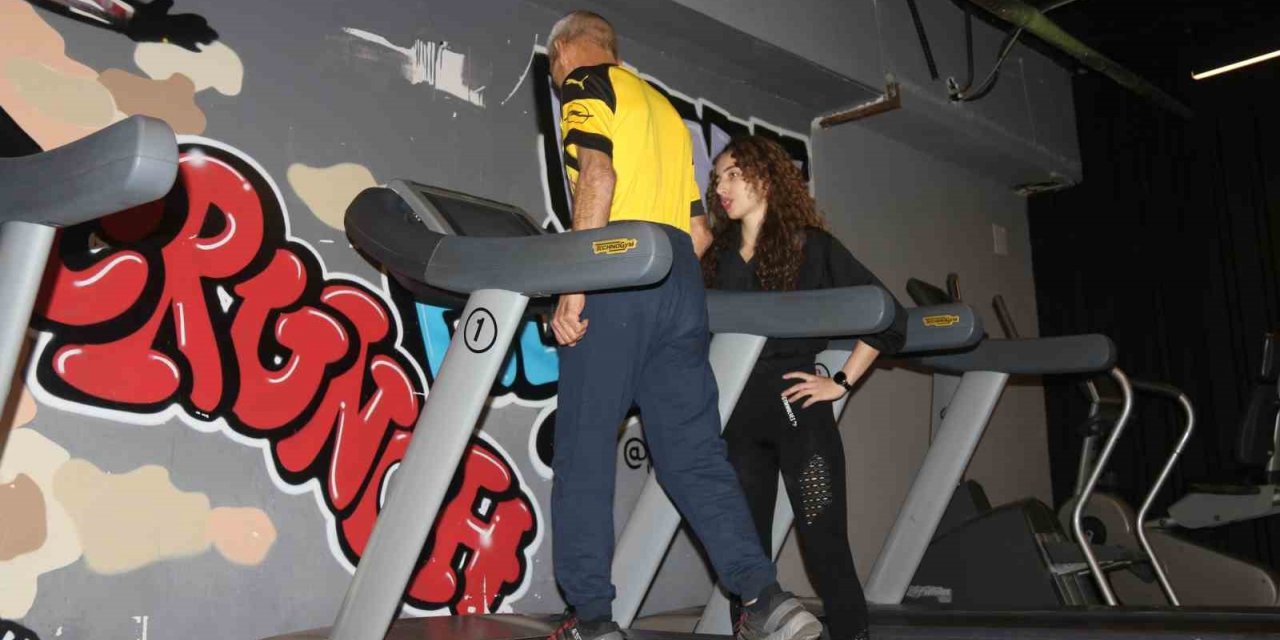 Galeria İş Merkezinin altındaki spor salonunda üyelik kaydı bulunan tanık, yüzme havuzunu anlattı