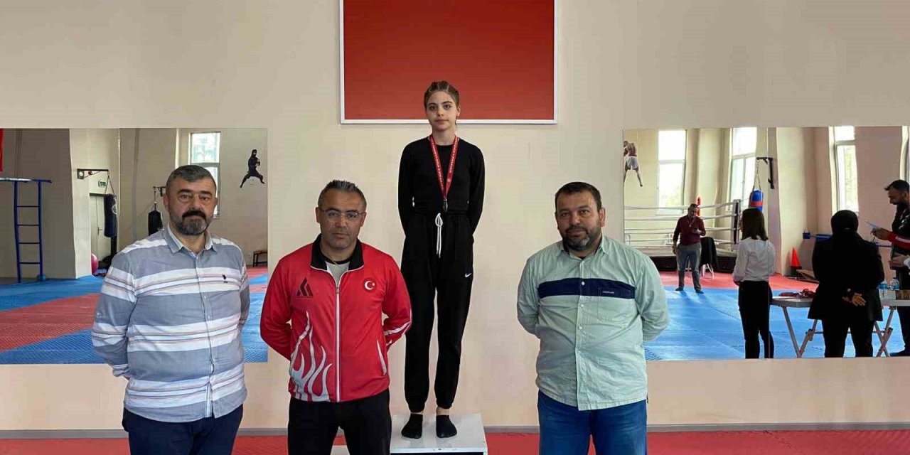 Ermenek’in muay thaici kızlarından 5 altın, 1 gümüş