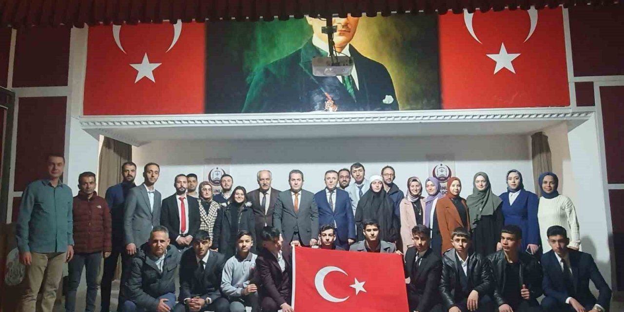 Pasinler’de İstiklal Marşı’nın kabulünün 102. yılı kutlandı