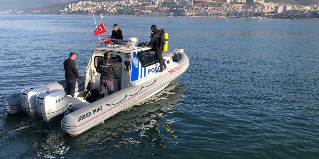 Denizde kaybolan kişiyi ararken tabanca ve tüfek buldular