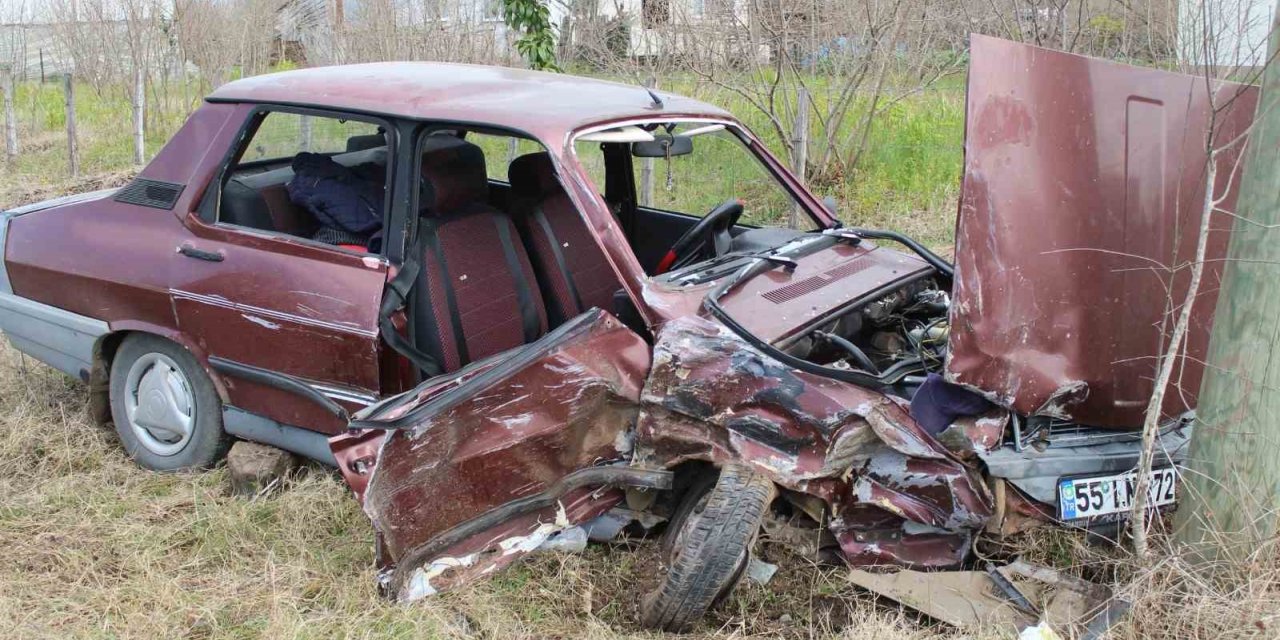 Samsun’da kamyonet ile otomobil çarpıştı: 3 yaralı