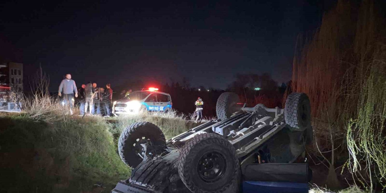 Takla atan araçtan burnu bile kanamadan çıktı