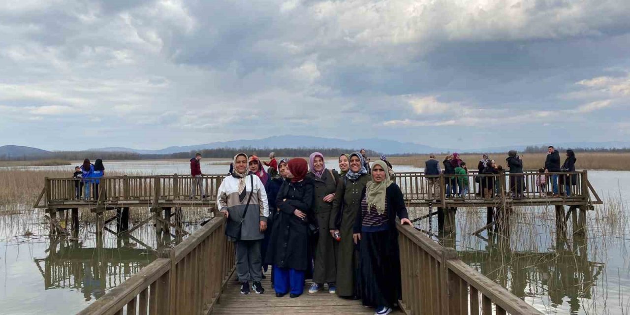 Düzce’nin doğal güzelliklerini gezip moral buldular