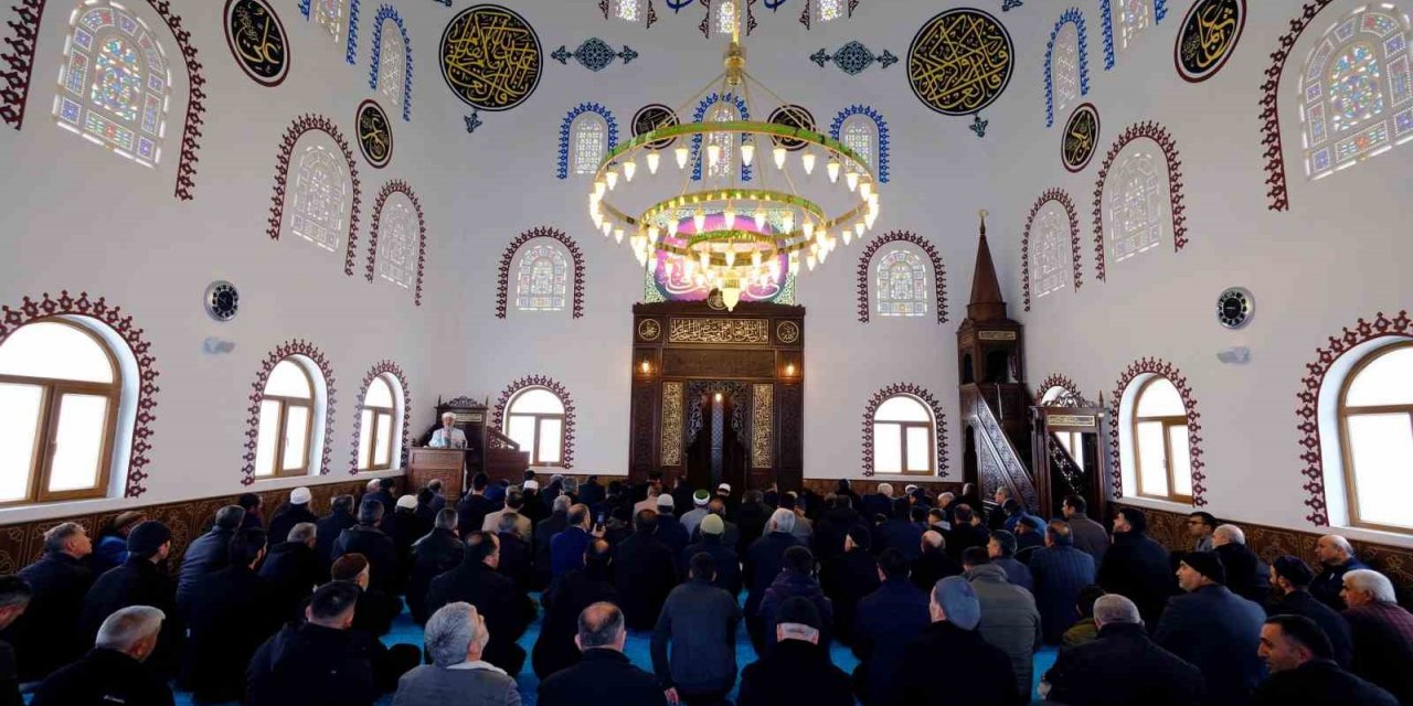 Sadullah Efendi Kıble Cami ibadete açıldı