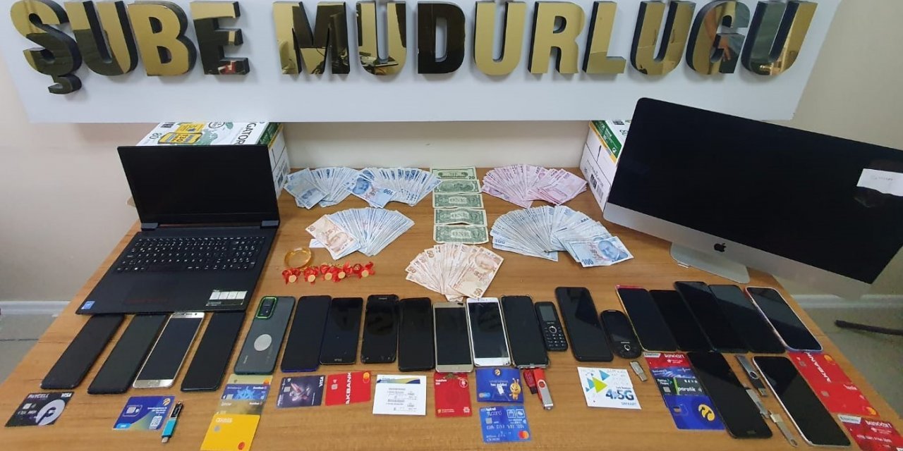 Konteyner vadiyle 4 milyon TL’lik vurgun yapan 12 kişi tutuklandı