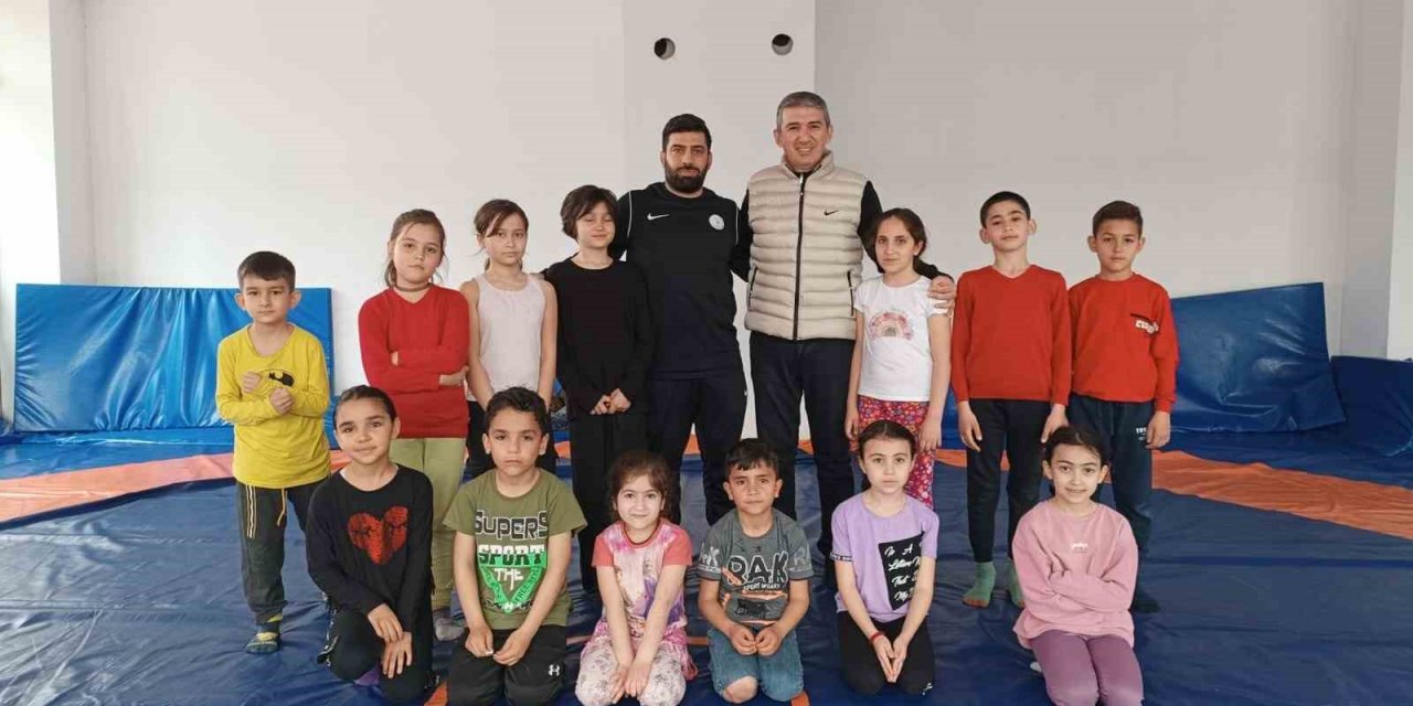 Sarıgöl’de cimnastik kursuna yoğun ilgi