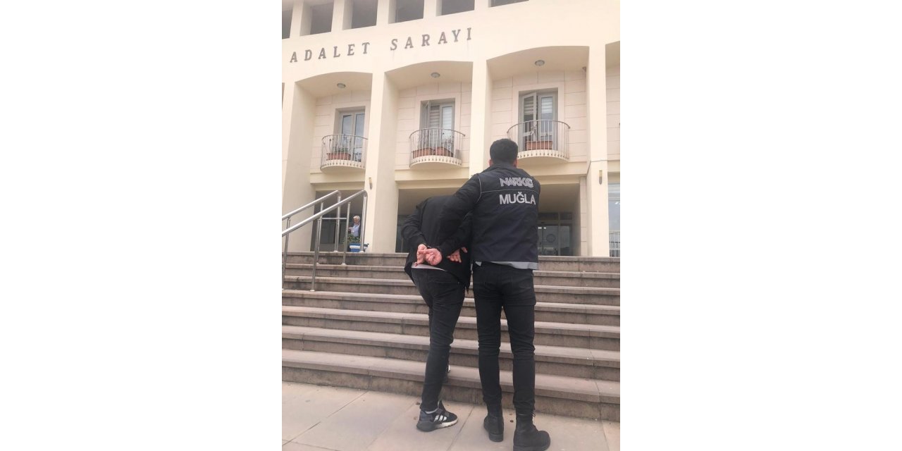 Satışa hazır uyuşturucuyla yakalandı