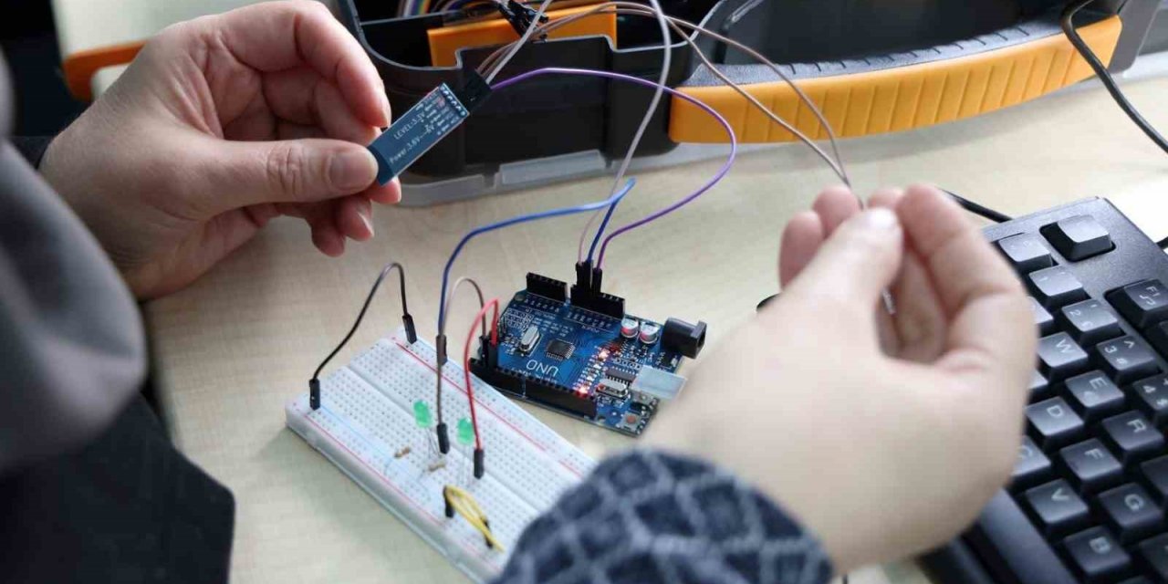 Robotik kodlama atölyeleri KO-MEK’te