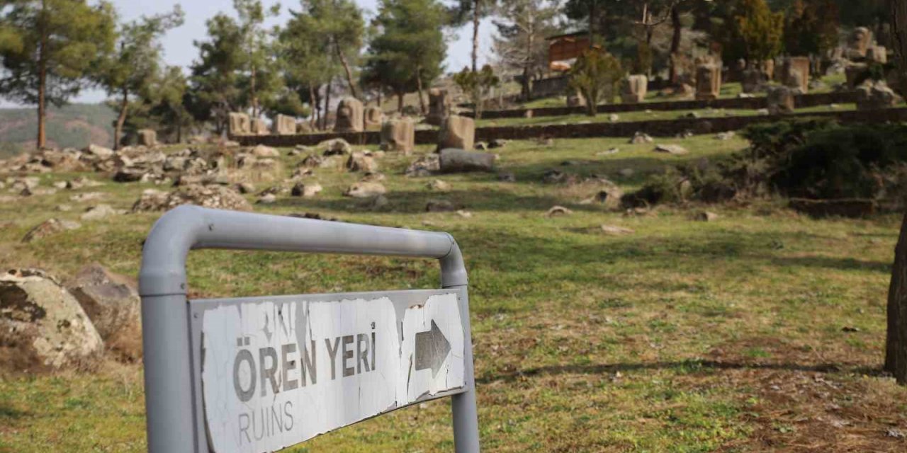 Hitit heykelleri depremden hasarsız kurtuldu