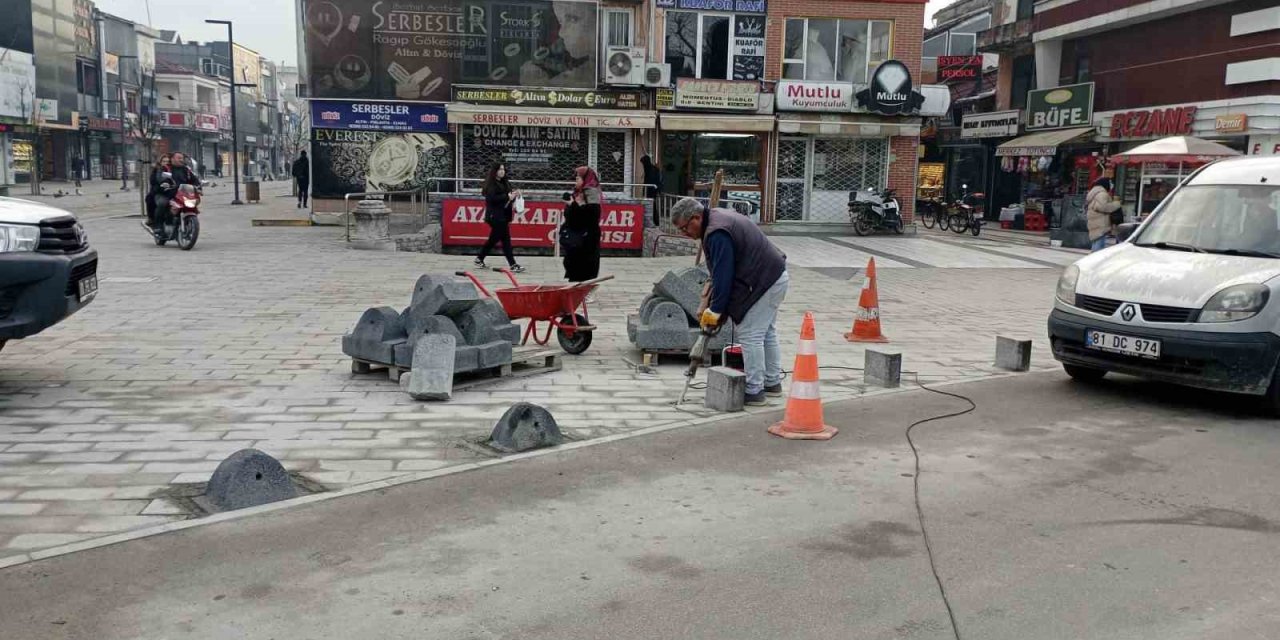 Kaldırım düzenlemeleri başladı
