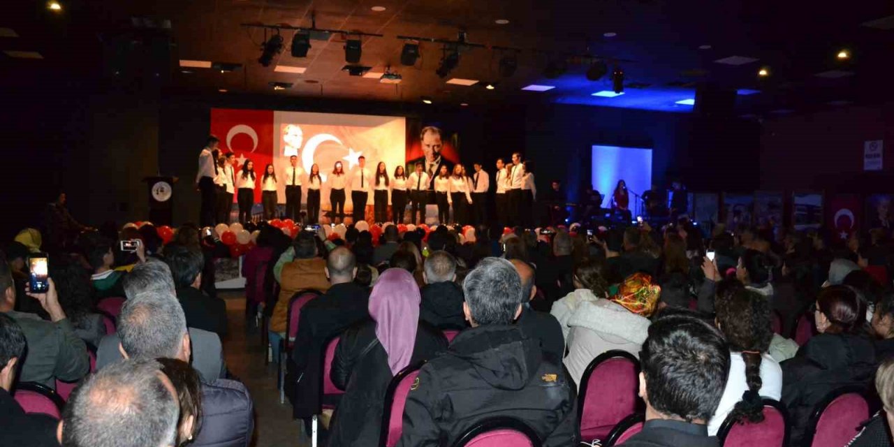 Milas’ta İstiklal Marşı’nın Kabulünün 102. yıl dönümü kutlandı