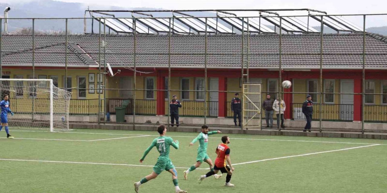 Ermaş Muğlaspor 6-0’lık galibiyet ile liderlik koltuğuna oturdu