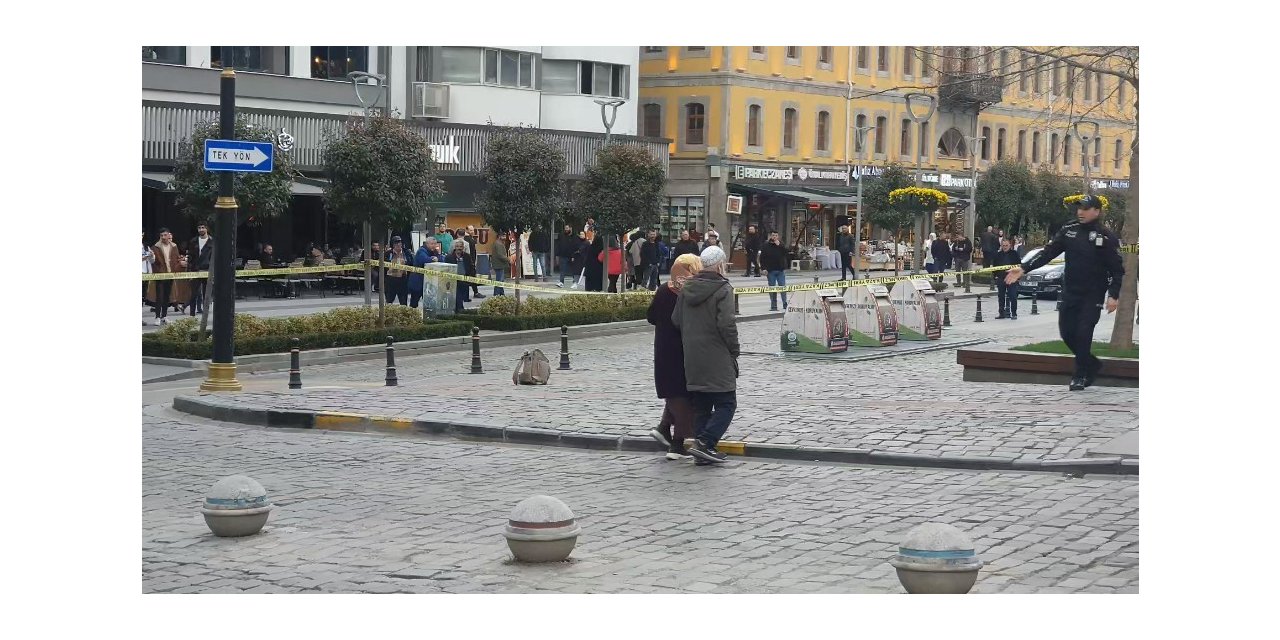 Polisin aldığı tüm tedbirleri hiçe saydı, şüpheli çantayı gidip eliyle açtı