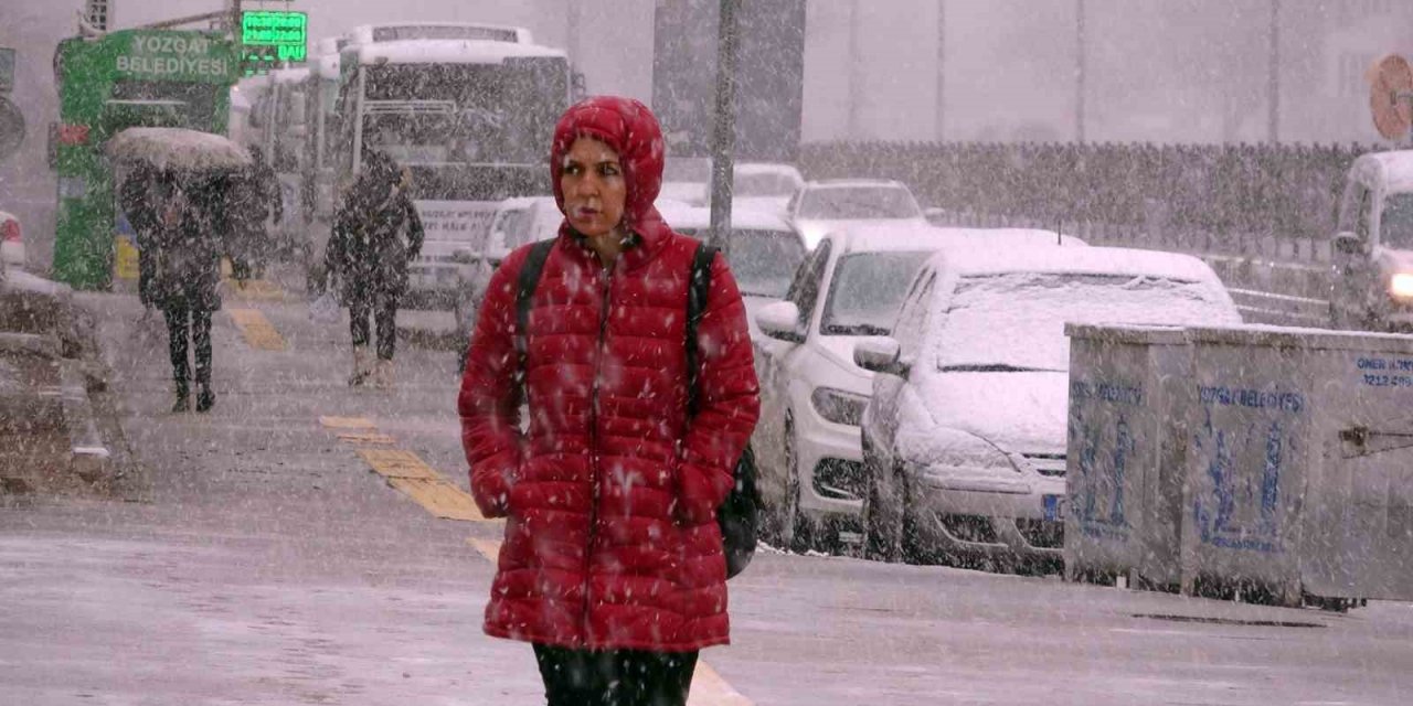 Yozgat’ta kar yağışı etkili oldu