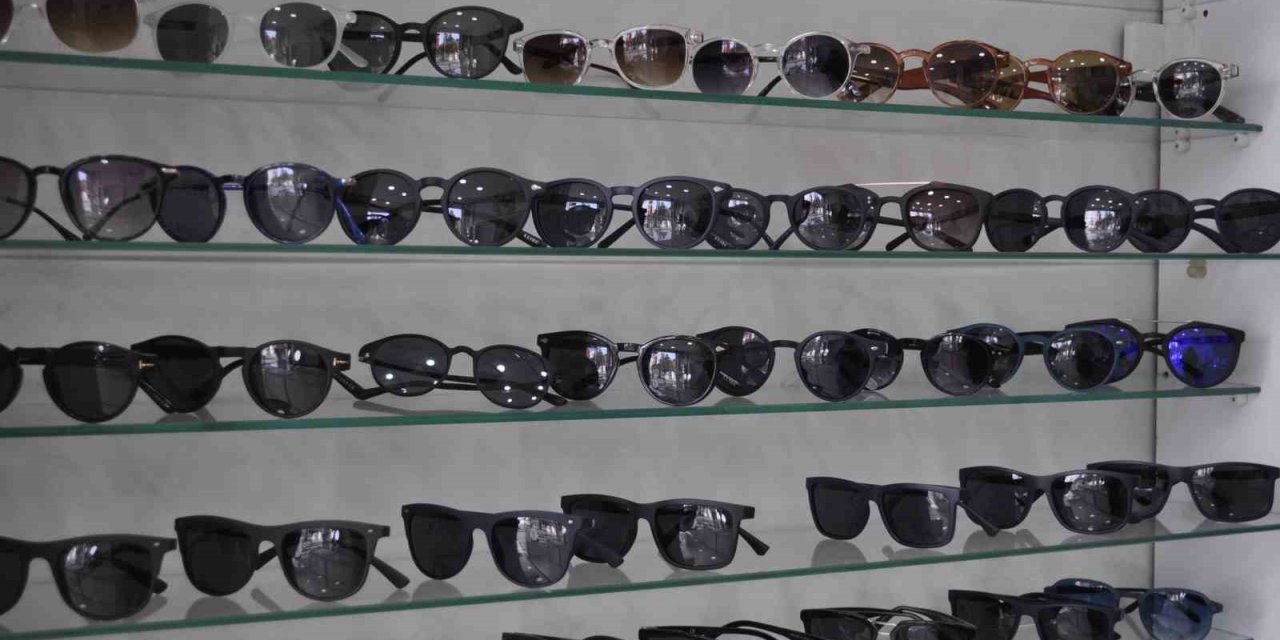 Kış mevsiminde güneş gözlüğü kullanmak yaz aylarına göre daha faydalı