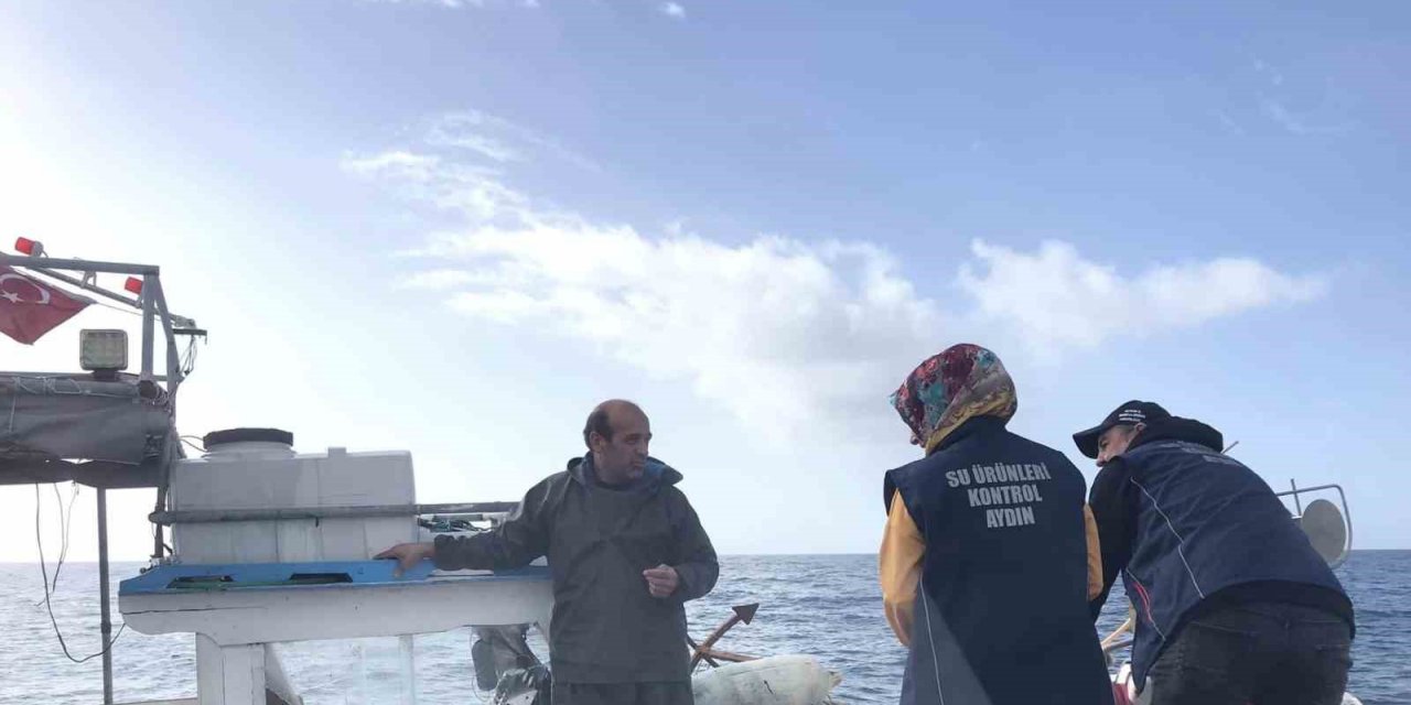 Didim’de balıkçı tekneleri denetlendi