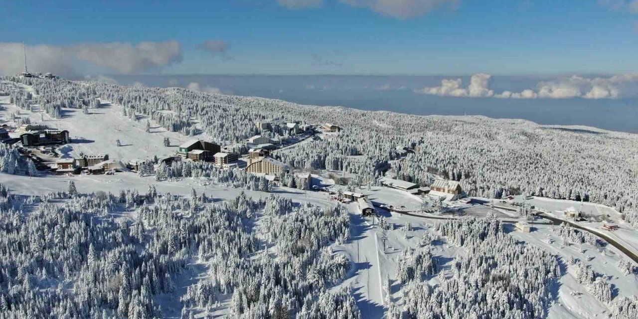 Uludağ’a kar Bursa’ya yağmur yağışı sevindirdi