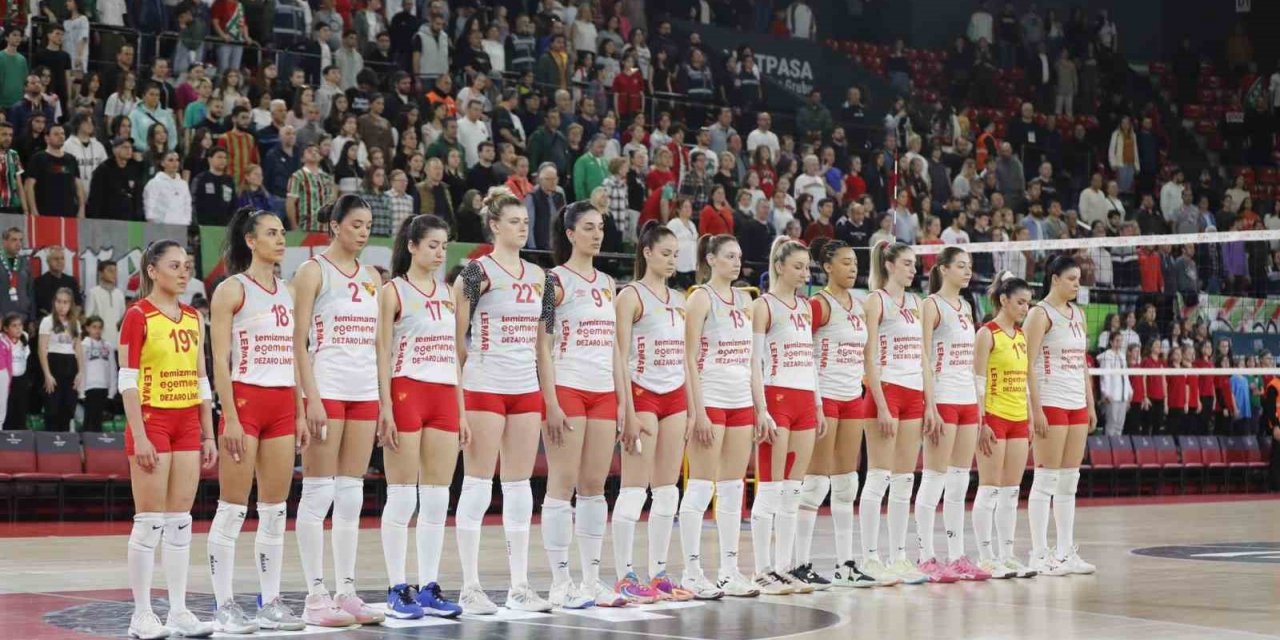 Göztepe Voleybol, zirveyi bırakmadı