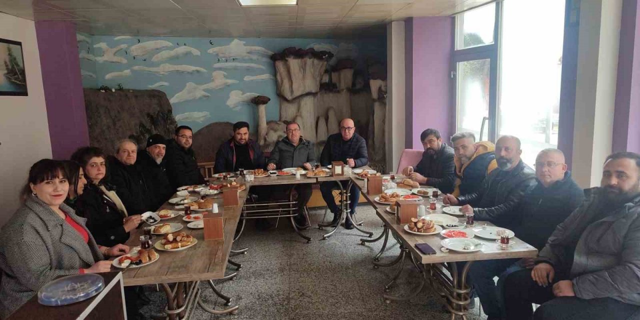 Başkan Şadan, esnafın sorunlarını dinledi