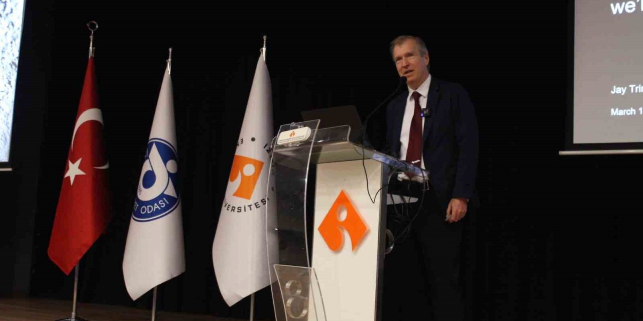 NASA uzmanı, ay programını anlattı