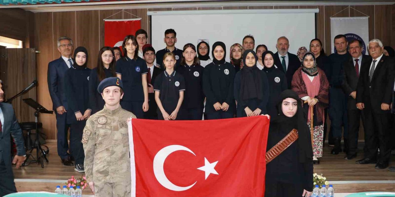 Çiftlikköy’de İstiklal Marşı’nın kabulünün 102’inci yıldönümü kutlandı