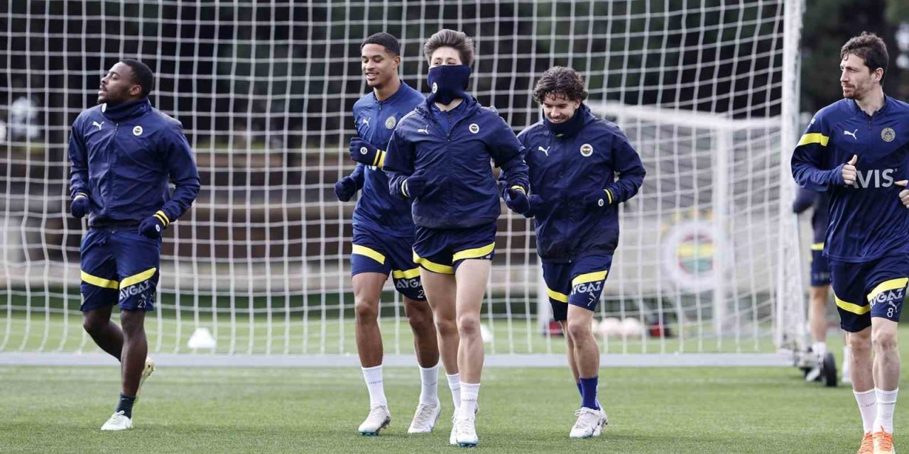 Fenerbahçe, Sevilla maçı hazırlıklarına devam etti