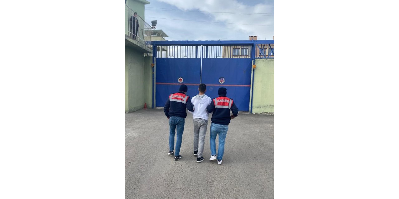 Sahte jandarmayı, gerçek jandarma yakaladı