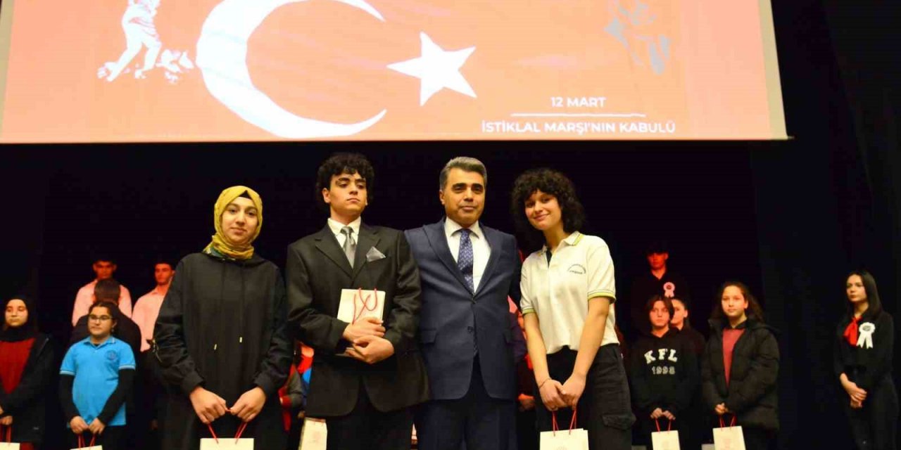 İstiklal Marşı’nın kabulünün 102. yılı için tören düzenlendi