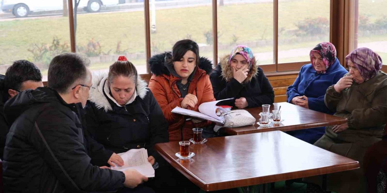 Başkan Savran mahalle mahalle geziyor