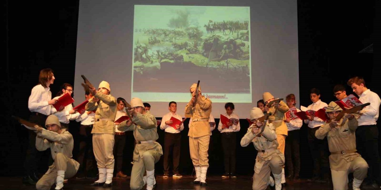 Mehmet Akif Ersoy Gölcük’te anıldı