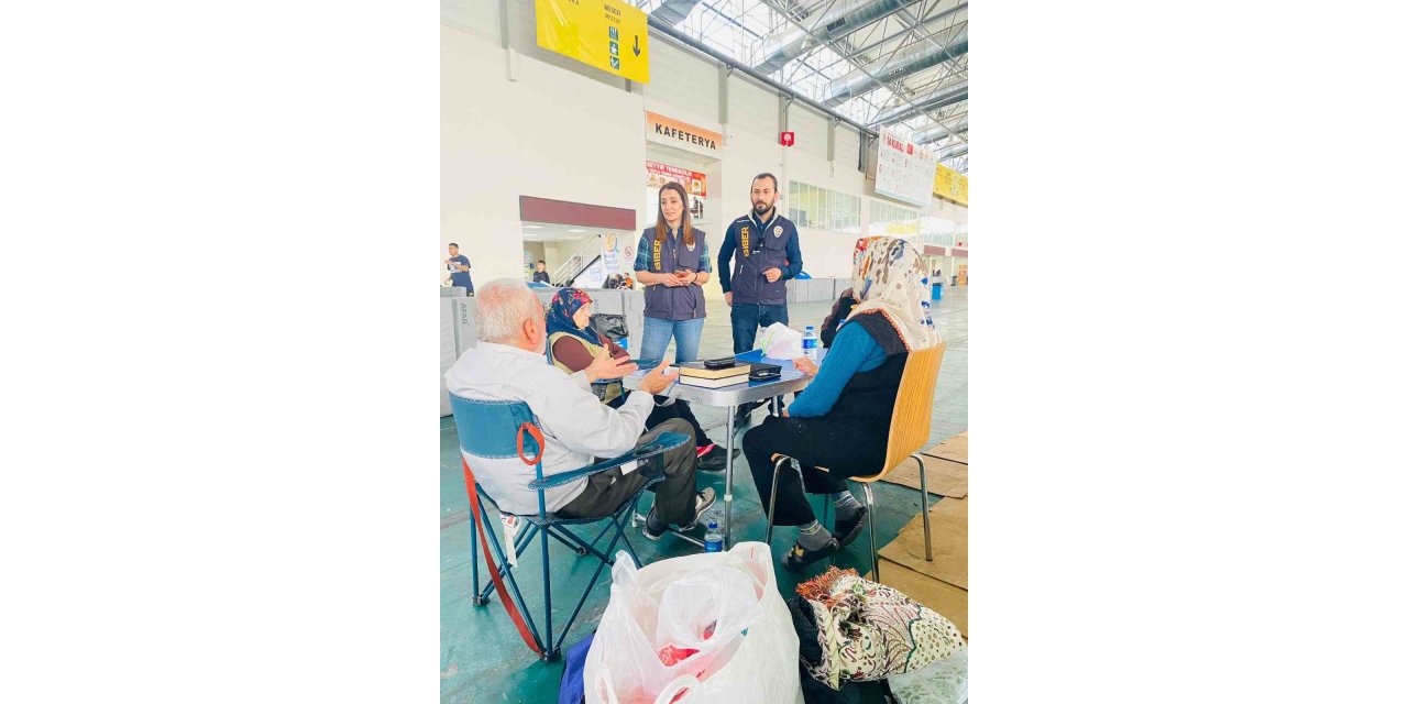 Polis deprem fırsatçılarına karşı vatandaşları uyardı