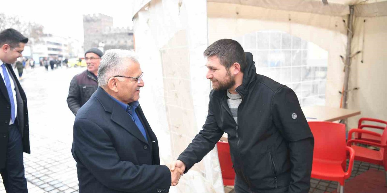 Başkan Büyükkılıç’tan Kızılay Ok Burcuna ziyaret