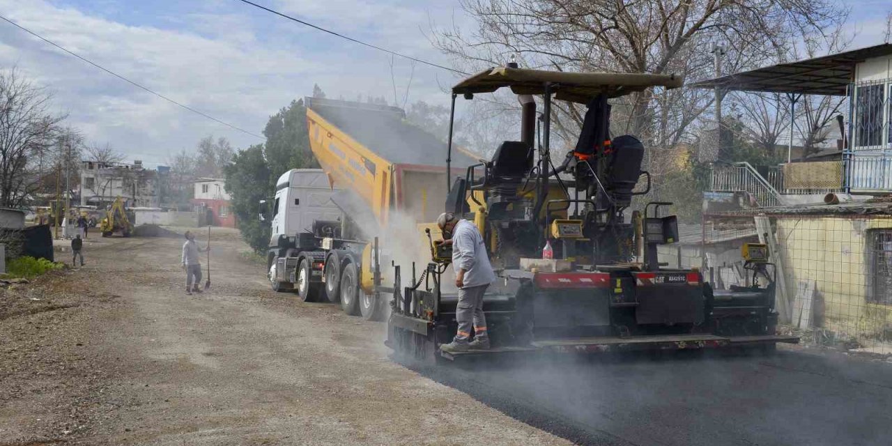 Yeşildere’de yeni caddeler asfaltlanıyor