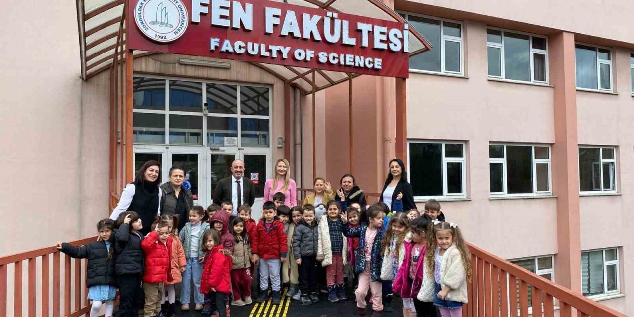 Minikler ZBEÜ Fen Fakültesi’ni gezdi