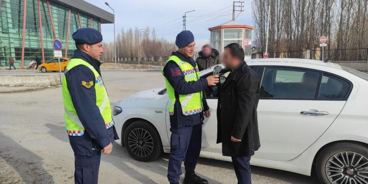 Van’da 382 araç trafikten men edildi
