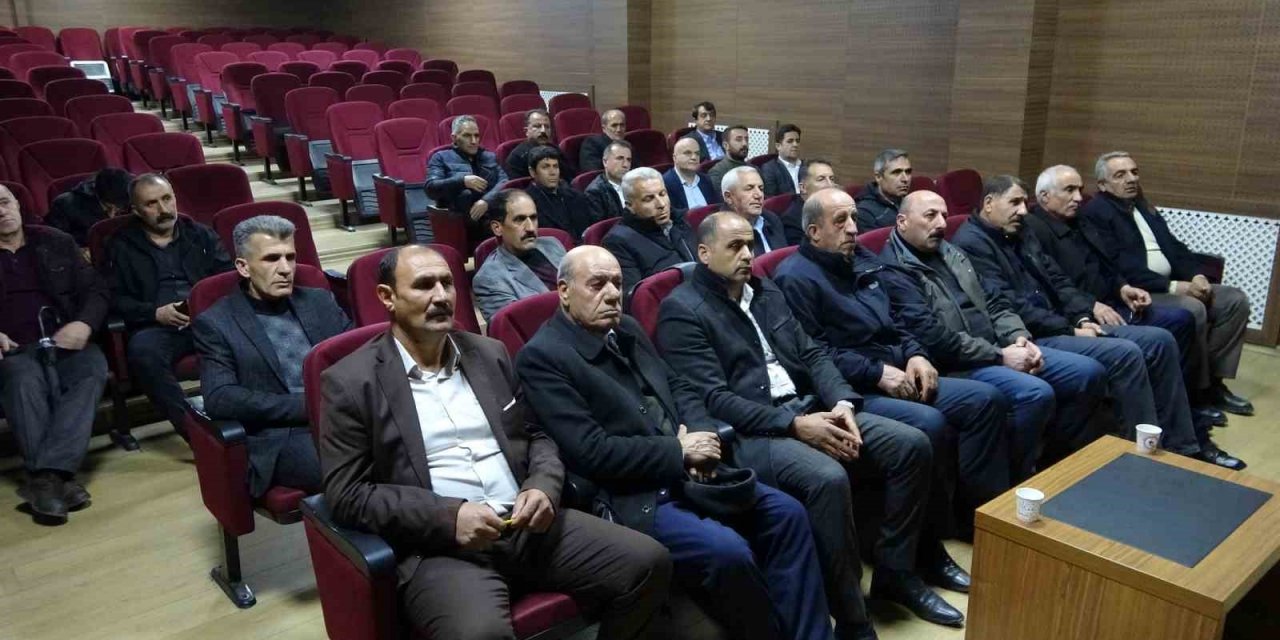 Başkan Geçirgen muhtarlarla bir araya geldi