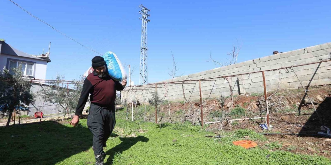 Afetzede besiciler, 2 bin tonluk yem desteğinden memnun