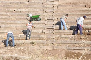 Antik tiyatroda kazı çalışmaları başladı